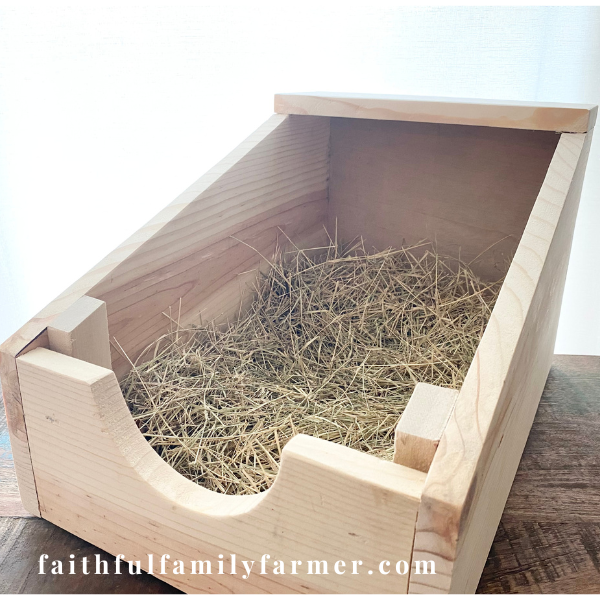 rabbit nesting box